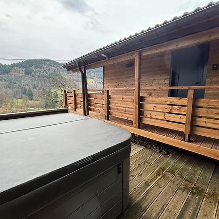Шале Du Faubourg & Jacuzzi, Proximite Gerardmer & La Bresse