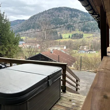 Шале Du Faubourg & Jacuzzi, Proximite Gerardmer & La Bresse *